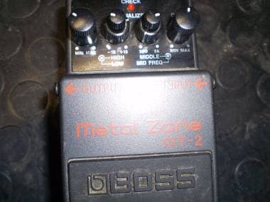 Boss METAL ZONE MT 2