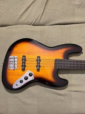 Harley Benton JB-40FL Fretless