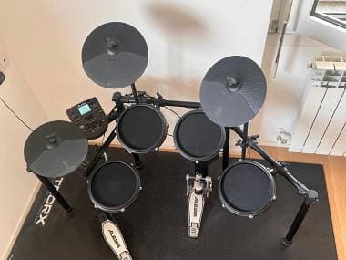 Super Affare!!! Alesis Nitro Mesh Kit - Batteria Elettronica Perfetta