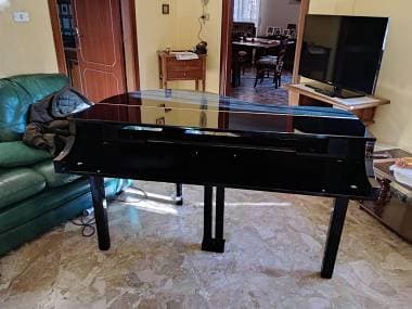 Mobile Pianoforte da palco