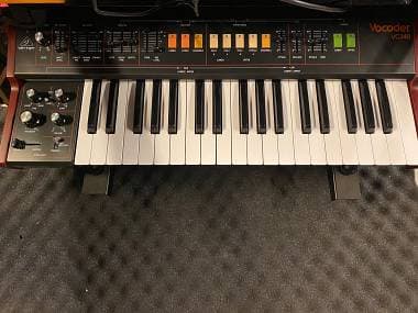 Behringer vocoder vc 340