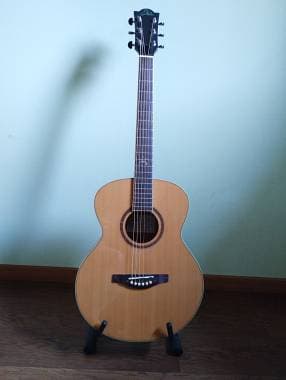 Eko Guitars MIA 018 Learning