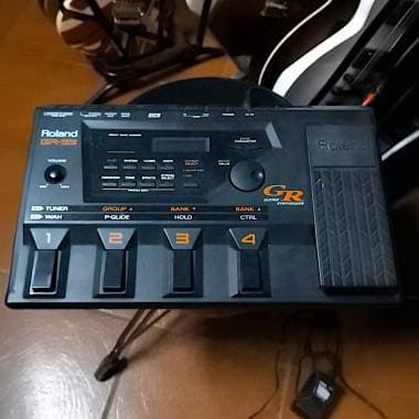 Roland GR33