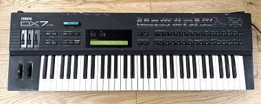 Yamaha DX7 IID - Estetica Eccellente + Cartuccia e Custodia Rigida in REGALO