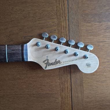 Manico Fender STRATOCASTER MIJ + Meccaniche + Nitrolack VTG Amber