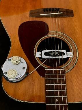 Yamaha FG-200 anni 70 con pickup vintage