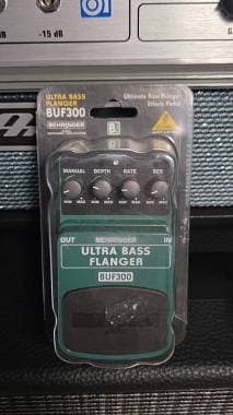 Behringer Ultra bass flanger