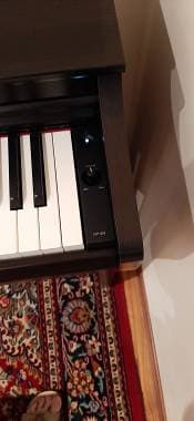 Yamaha Clavinova clp 825r