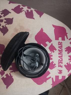 VENDO DUE COPPIE DI AURICOLARI SHURE E3