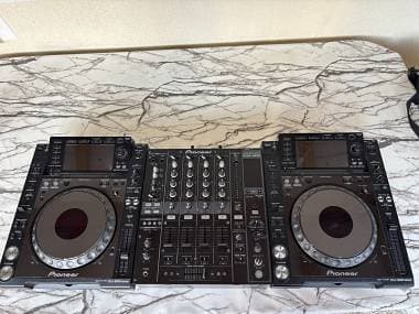 cdj 2000 nexus + djm 800
