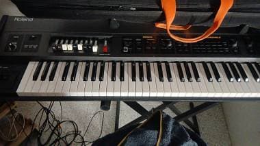 Roland combo vr 700