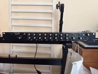 Tascam LM-8ST  Line Mixer stereo rack 1U
