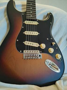 Stratocaster sunburst nitro