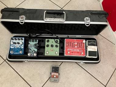Pedaliera intera accetto offerte electro harmonix earthquaker devices warlus