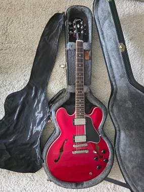 Gibson Memphis ES-335 (2010)  Cherry