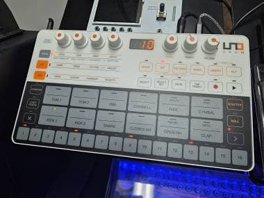 RIBASSO !! IK Multimedia Unodrum