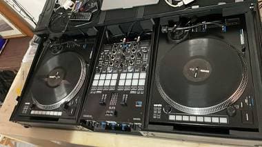 2x Reloop RP-8000 MK2 Mixer Reloop ELITE