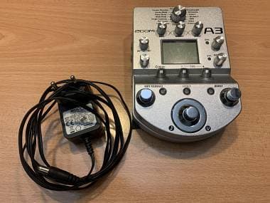 ZOOM A3 - PREAMPLIFICATORE E MULTIEFFETTO PER CHITARRA ACUSTICA