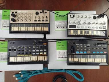 Korg Volca setup keys + bass+ beats + fm + mx400