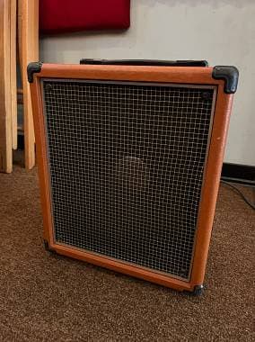Roland Cube 40