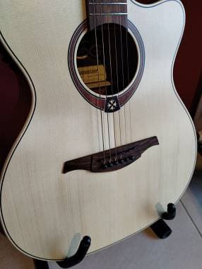 LAG Guitars Tramontane T70ACE-NAT