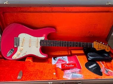 Fender American Vintage II 61 Fiesta Red