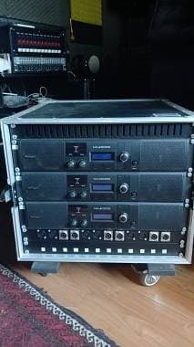 Rack Behringer NX 3000D