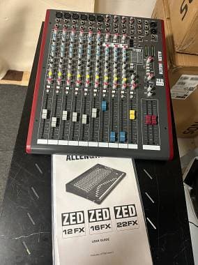 Mixer Allen Heath Zed FX 12