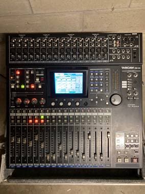 Tascam DM24 vendo