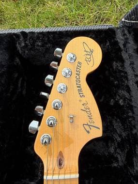 Fender The Edge (U2) Artist Series Stratocaster 2015 USA !RARE MINT!
