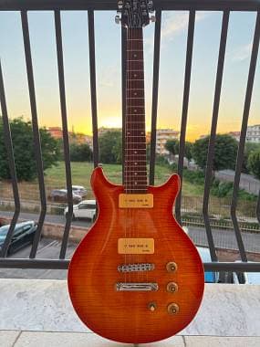 Hamer XT Series double cut P90 A/T AT P90 top acero fiammato senza un graffio!