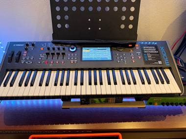 Yamaha MODX6