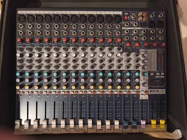 Soundcraft Efx12 + custodia Rigida