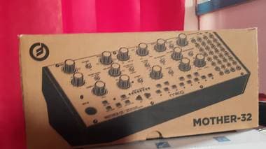 Moog Moog mother 32