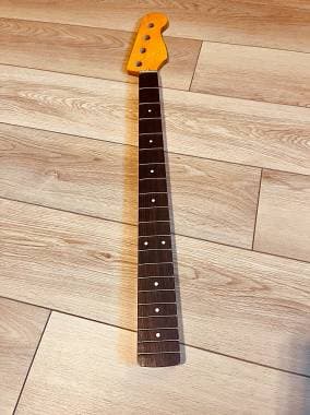 Manico basso elettrico