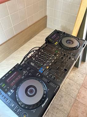 Pioneer DJ CDJ-900 + DJM-800