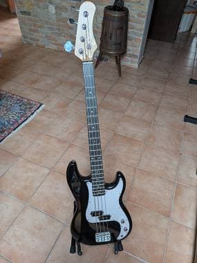 Eko VPB-100 Black basso elettrico 4 corde  condizioni eccellenti