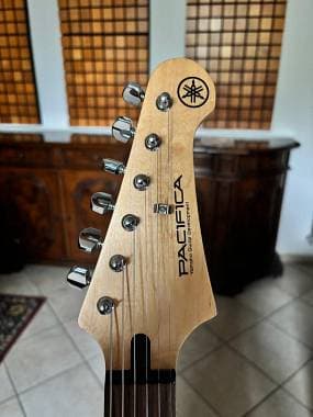 Yamaha pacifica