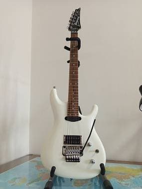 Chitarra Ibanez JS 140 Joe Sariani Signature