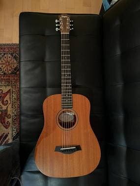 Taylor BT2e Baby Mahogany