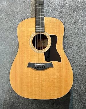 Taylor 110E Walnut Natural