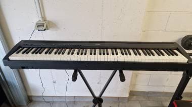 Yamaha p-95