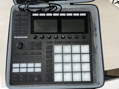 Native Instruments Maschine MK3  completa di scatola originale e custodia