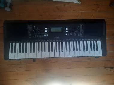 Yamaha PSR-E373 + Piedini/Stand