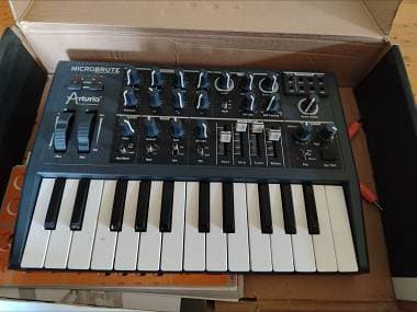 VENDO Arturia Microbrute