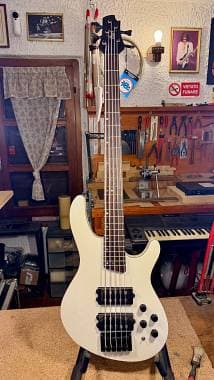 Cort C5H Artisan Pearl White 5 Corde 2011  Wenge / Palissandro  Ex Demo