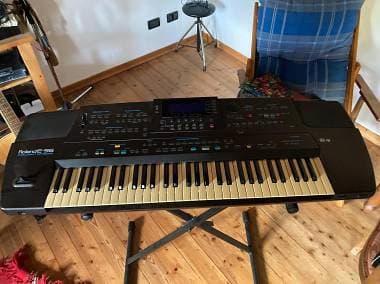 Roland E96