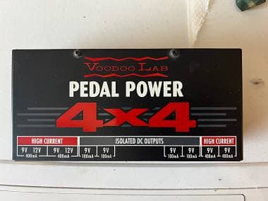 Voodoo Lab Alimentatore 4x4