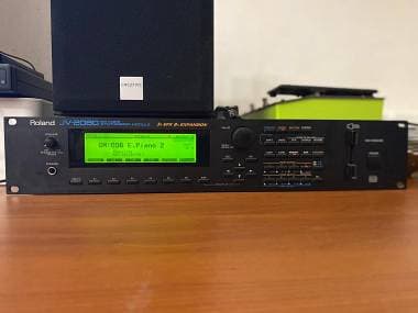 Roland Roland JV 2080 Synthesizer