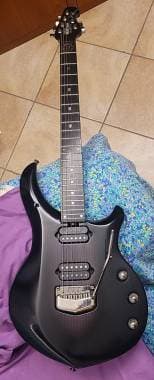 Music Man Majesty Polar Noir